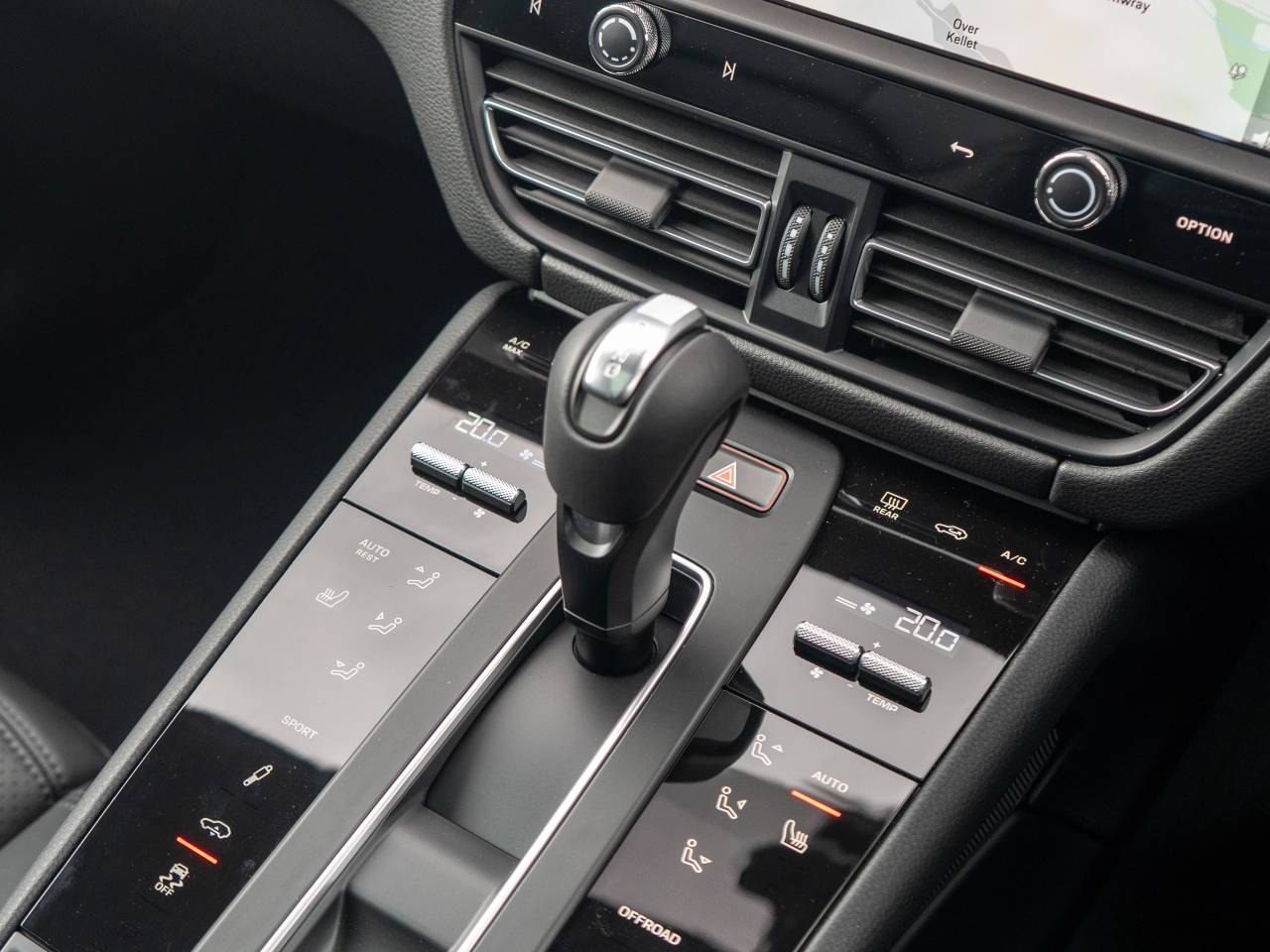 Macan (29) image 31