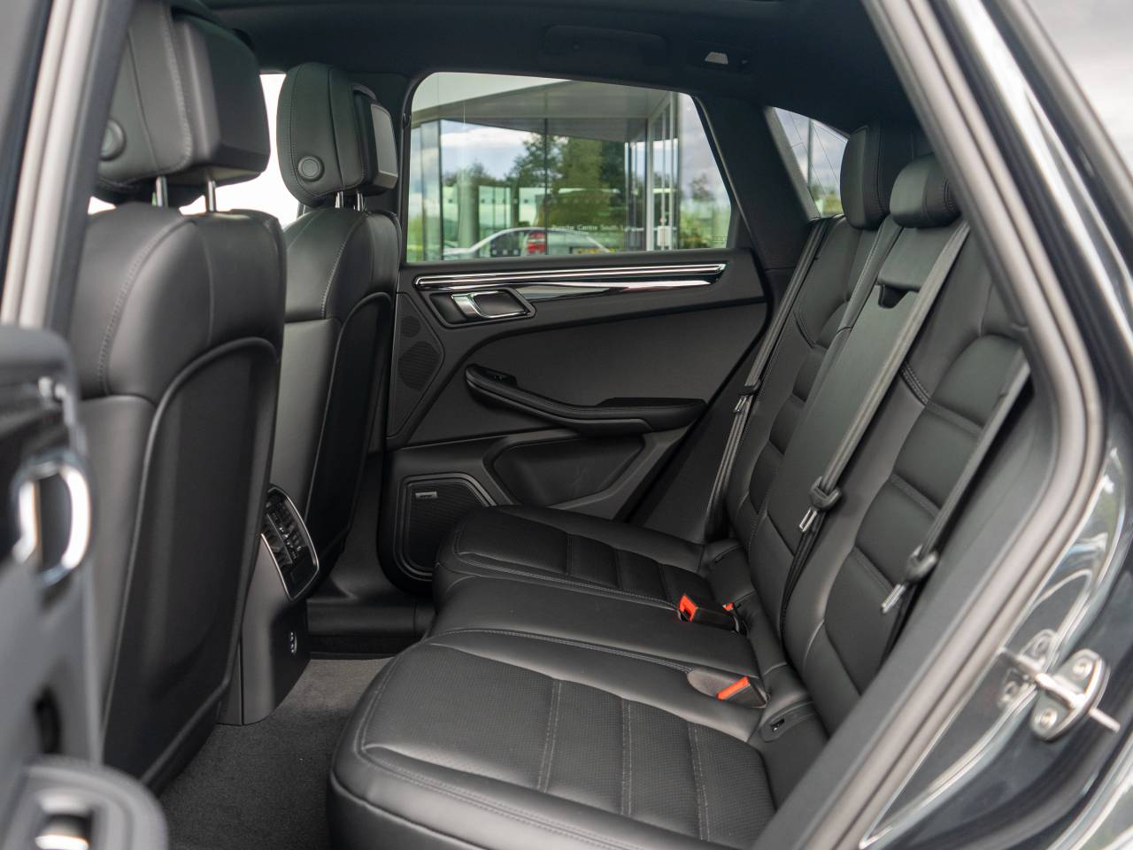 Macan (29) image 25