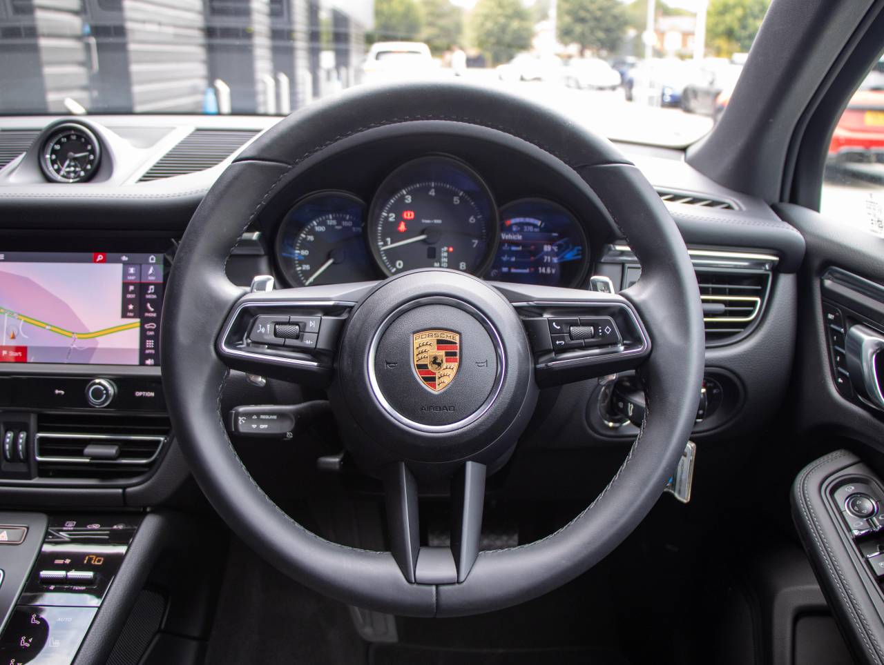 Macan PDK (210) image 19