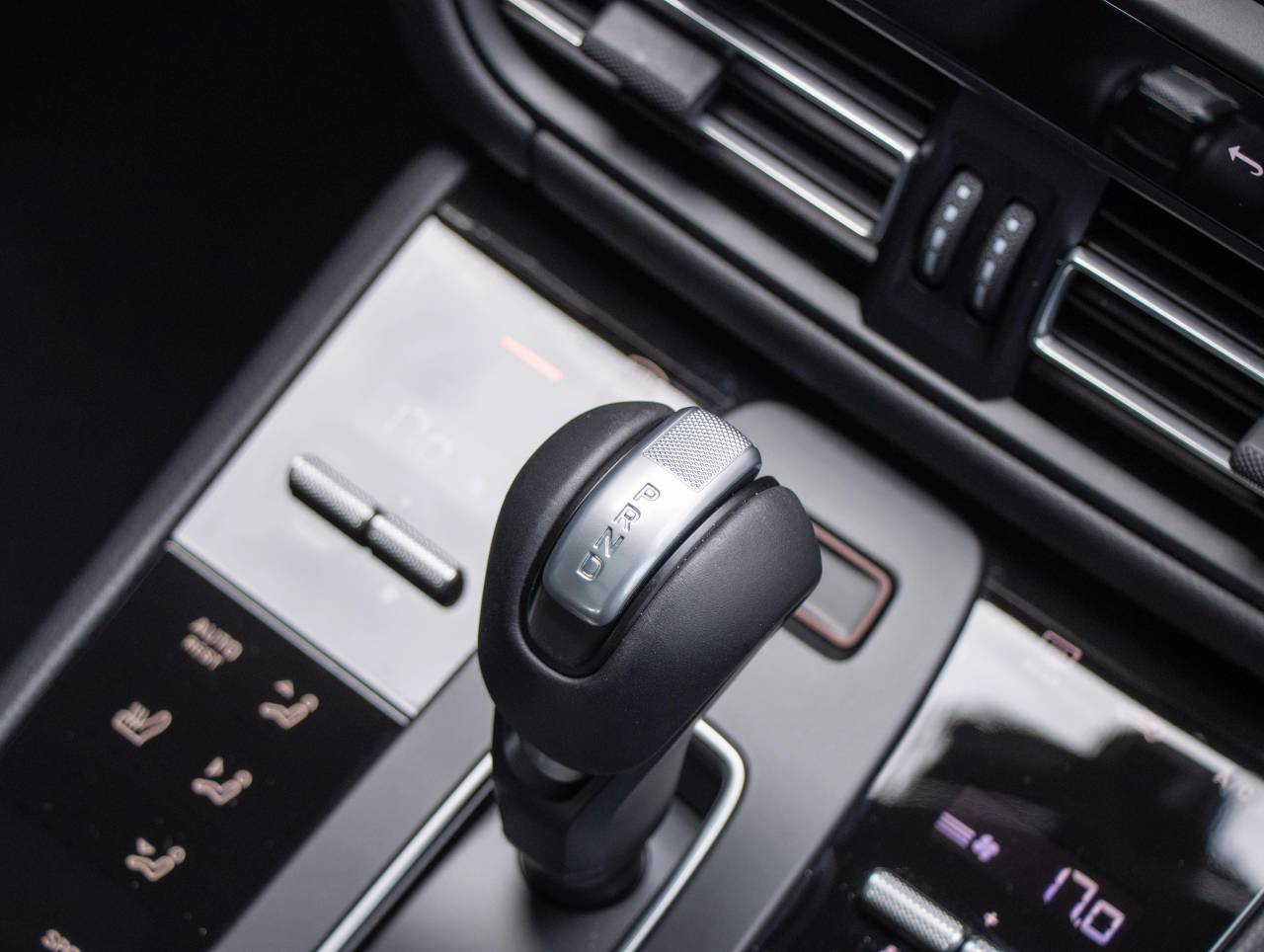 Macan PDK (210) image 18