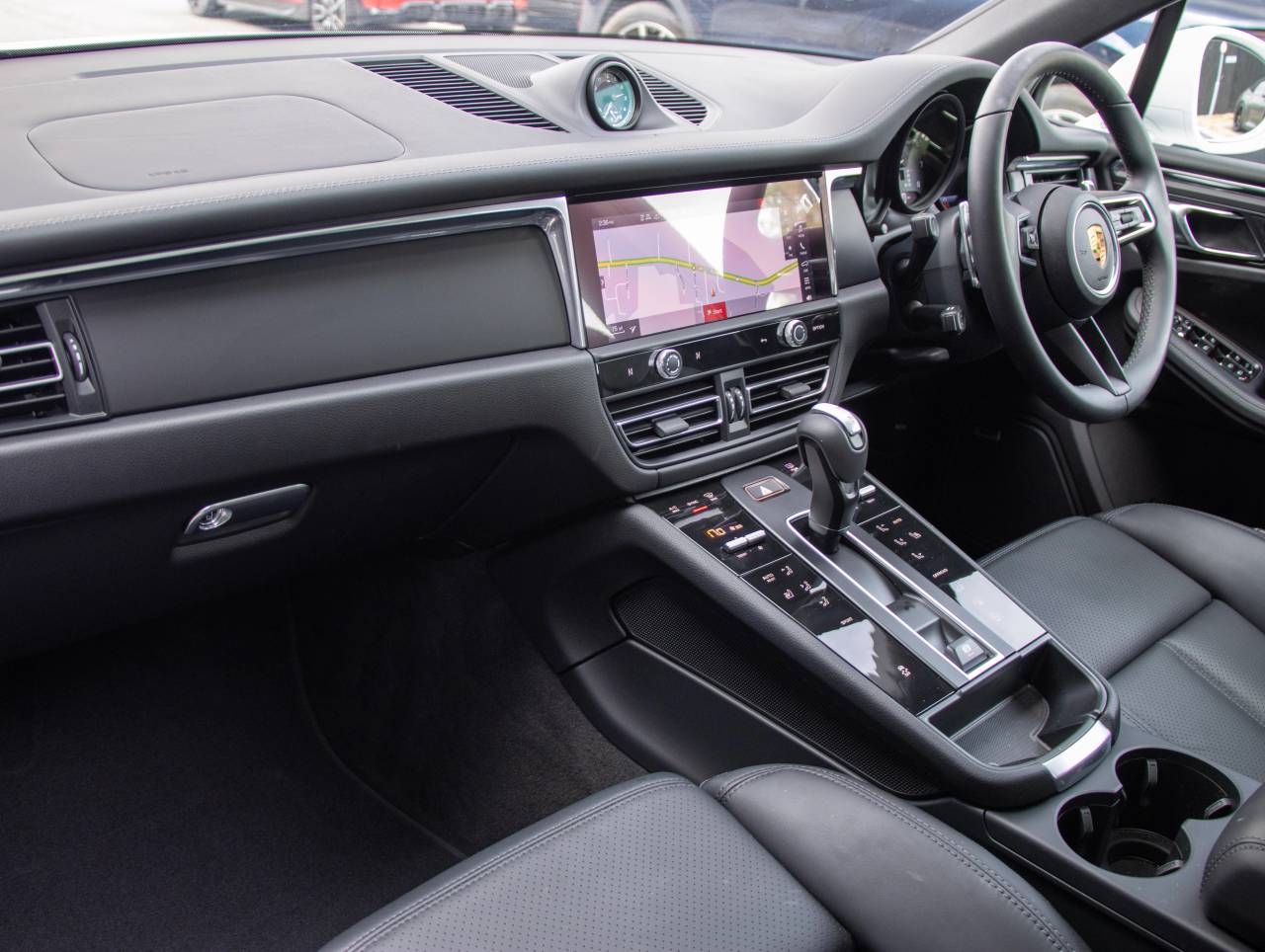 Macan PDK (210) image 16