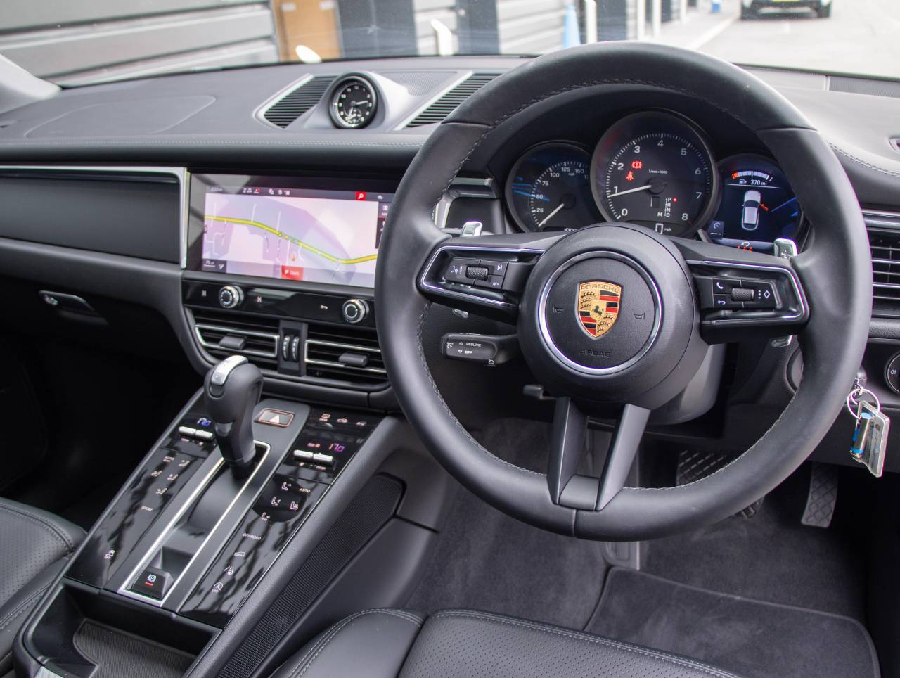 Macan PDK (210) image 15
