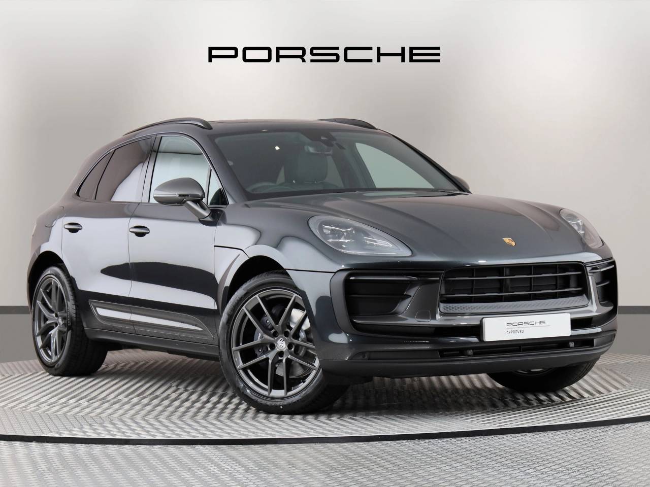 Macan T PDK