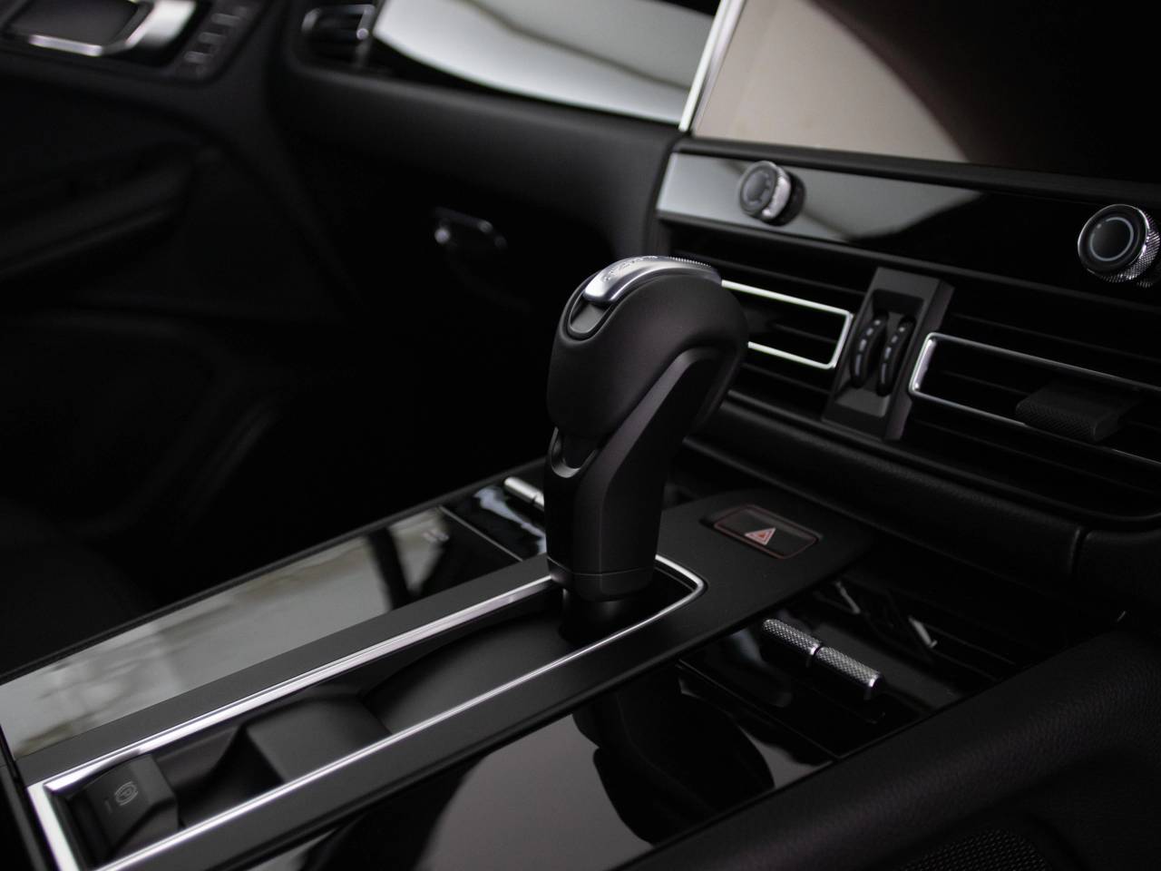 Macan (29) image 46