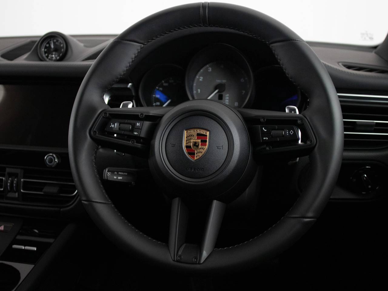 Macan (29) image 19