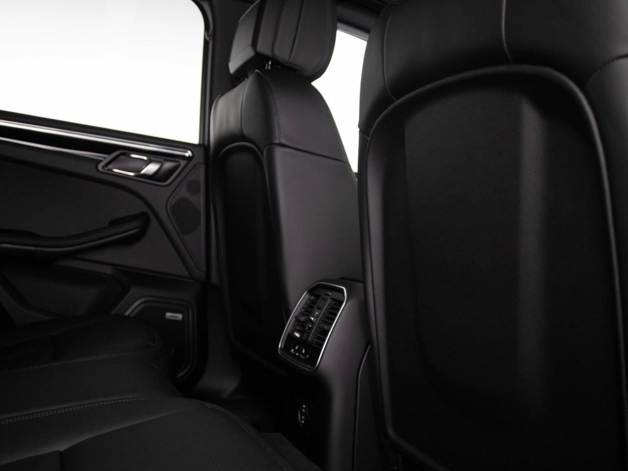 Macan (29) image 27