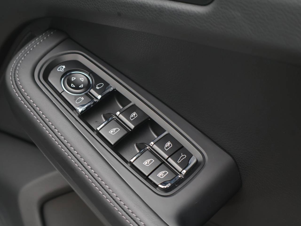 Macan (56) image 26