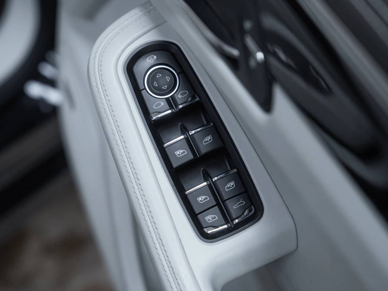Macan TURBO PDK (18) image 23