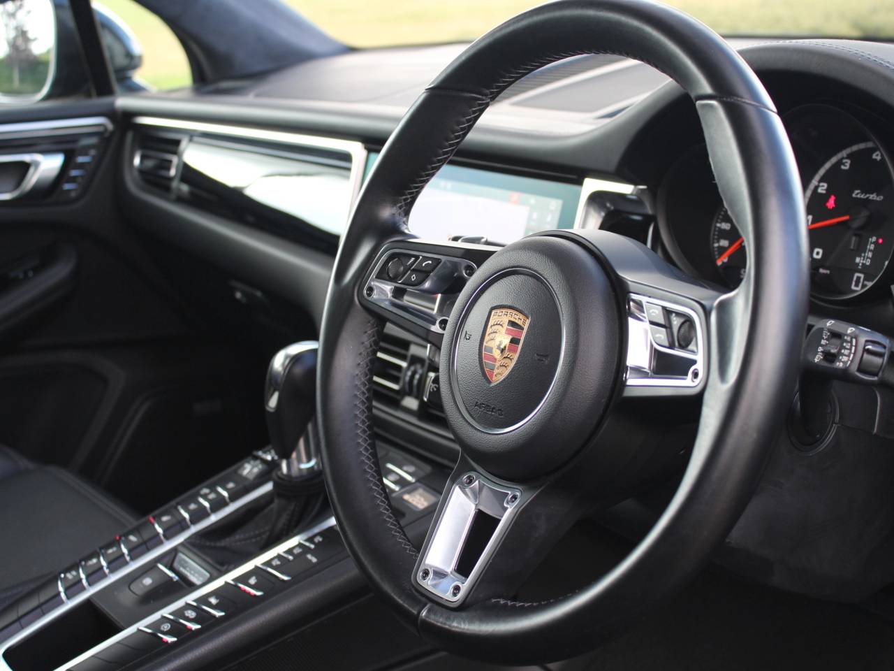 Macan TURBO PDK (6) image 04