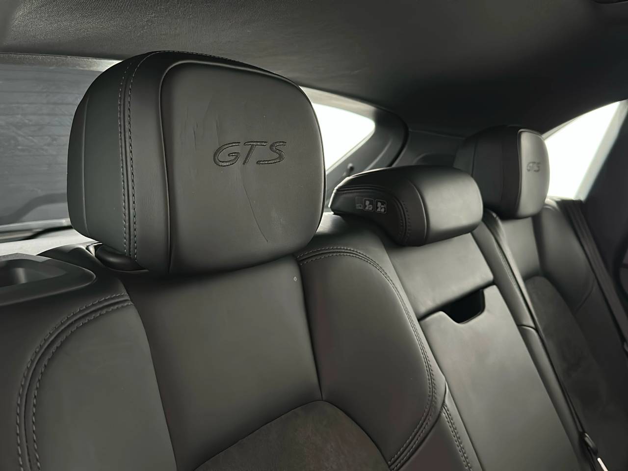 Macan (65) image 13