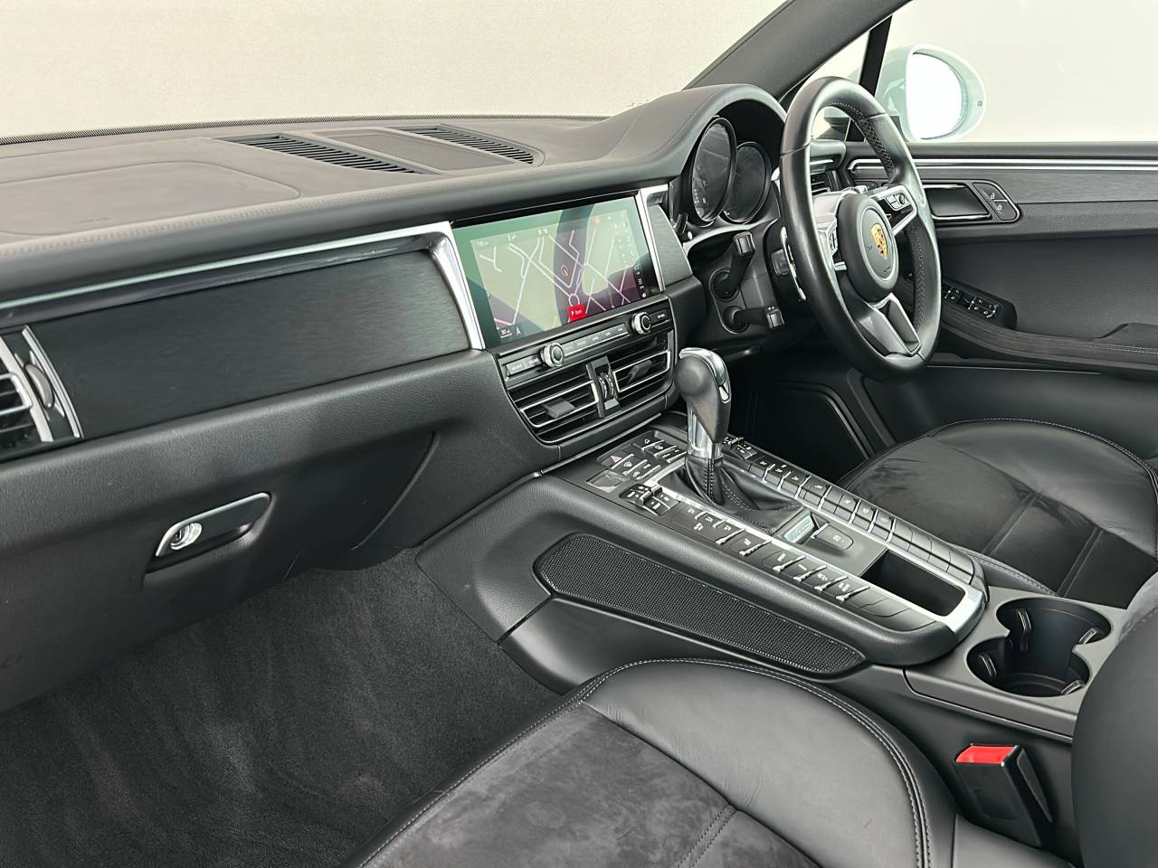 Macan (65) image 33