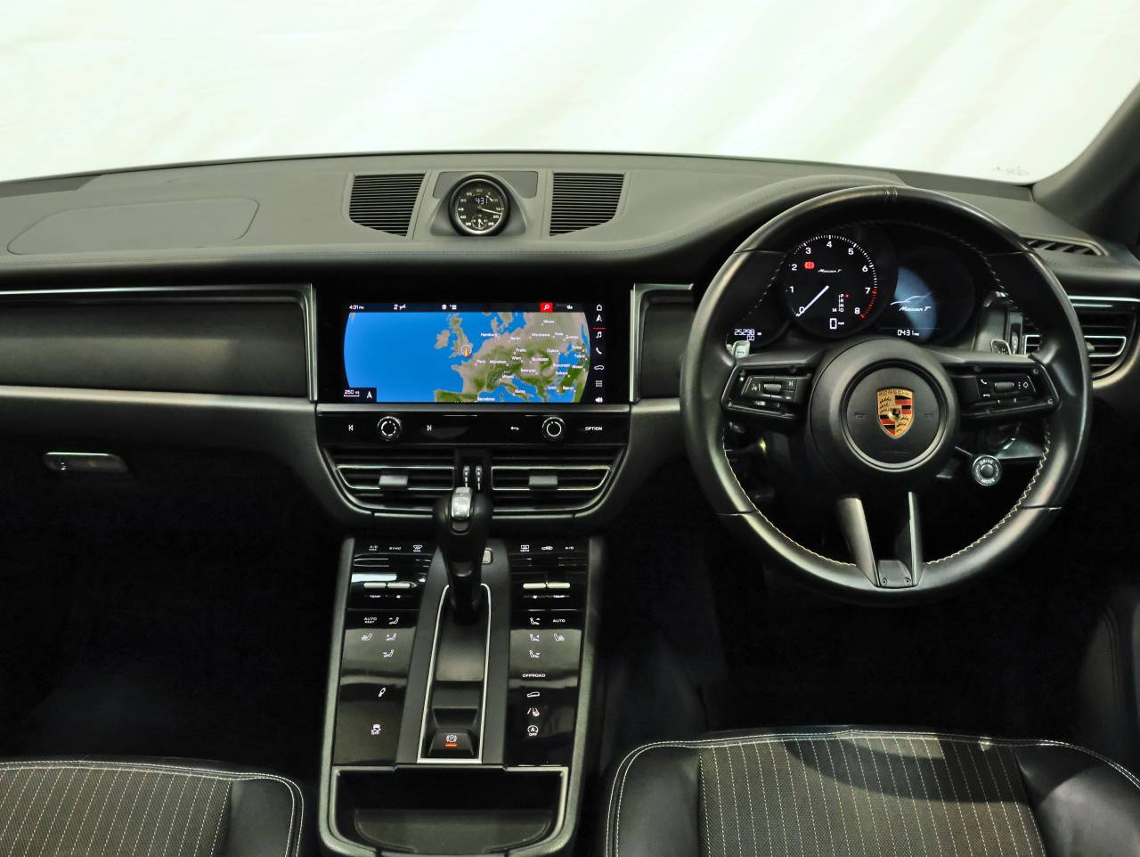 Macan T PDK (40) image 04