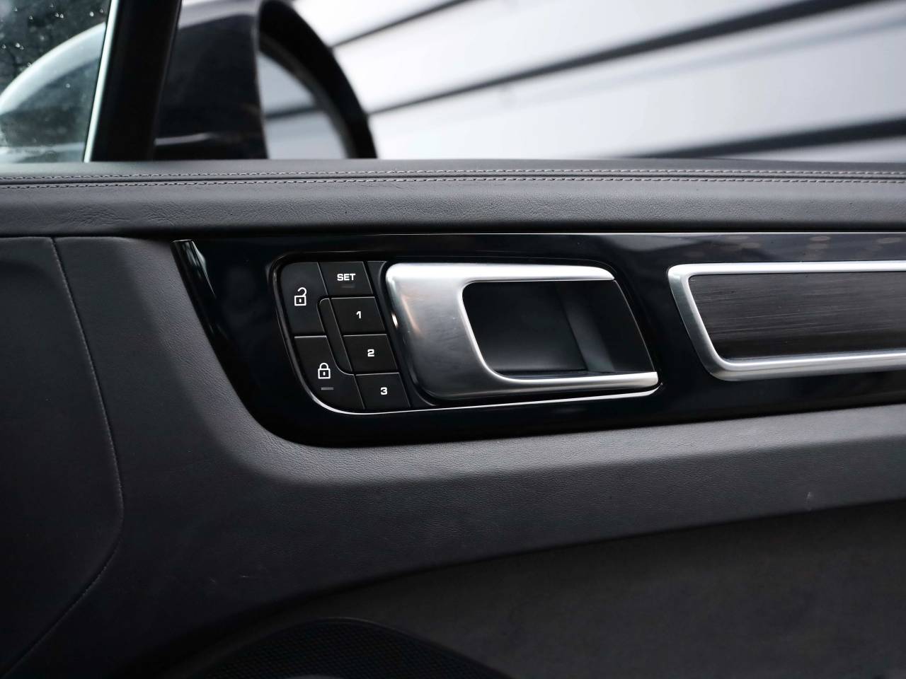 Cayenne GTS TIPTRONIC (1) image 28