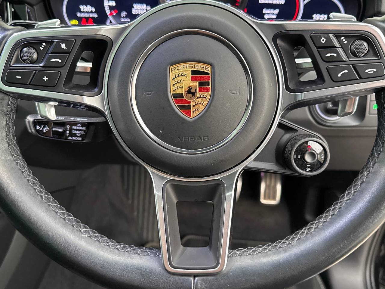 Cayenne GTS TIPTRONIC (18) image 21