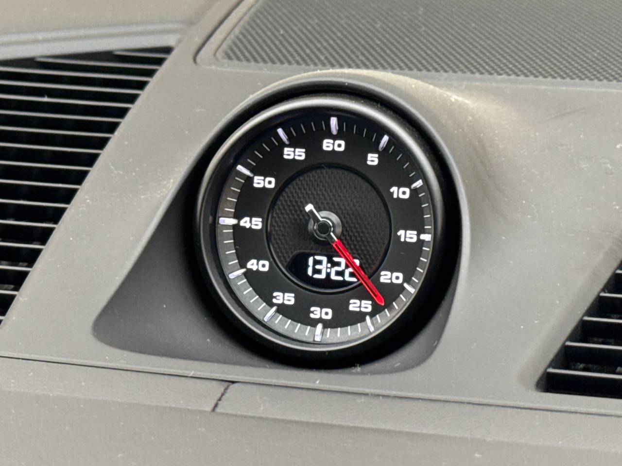 Cayenne GTS TIPTRONIC (18) image 24