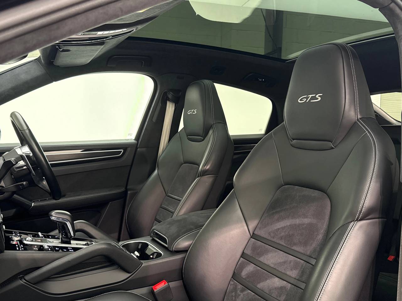 Cayenne GTS TIPTRONIC (18) image 30