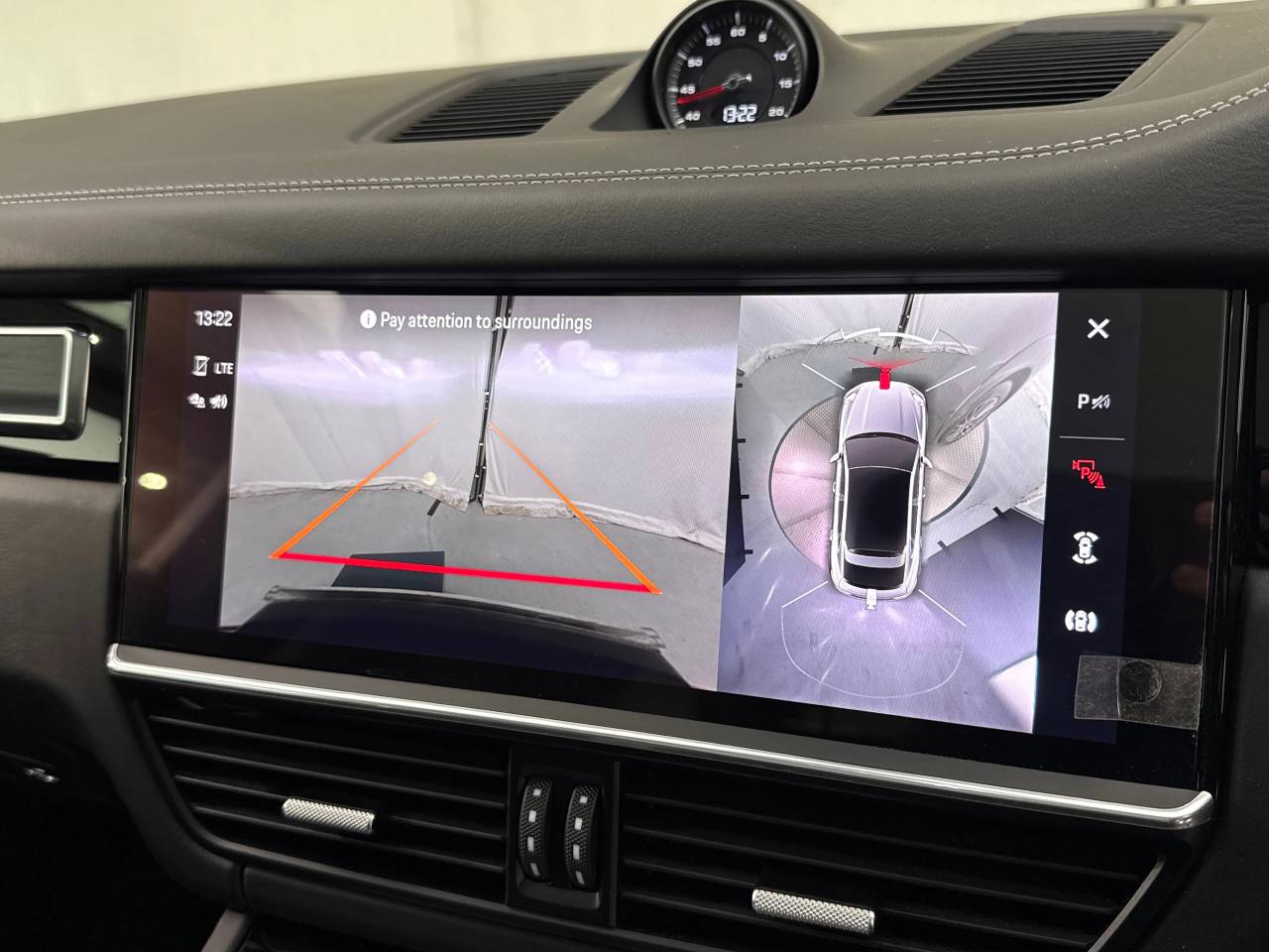 Cayenne GTS TIPTRONIC (18) image 27