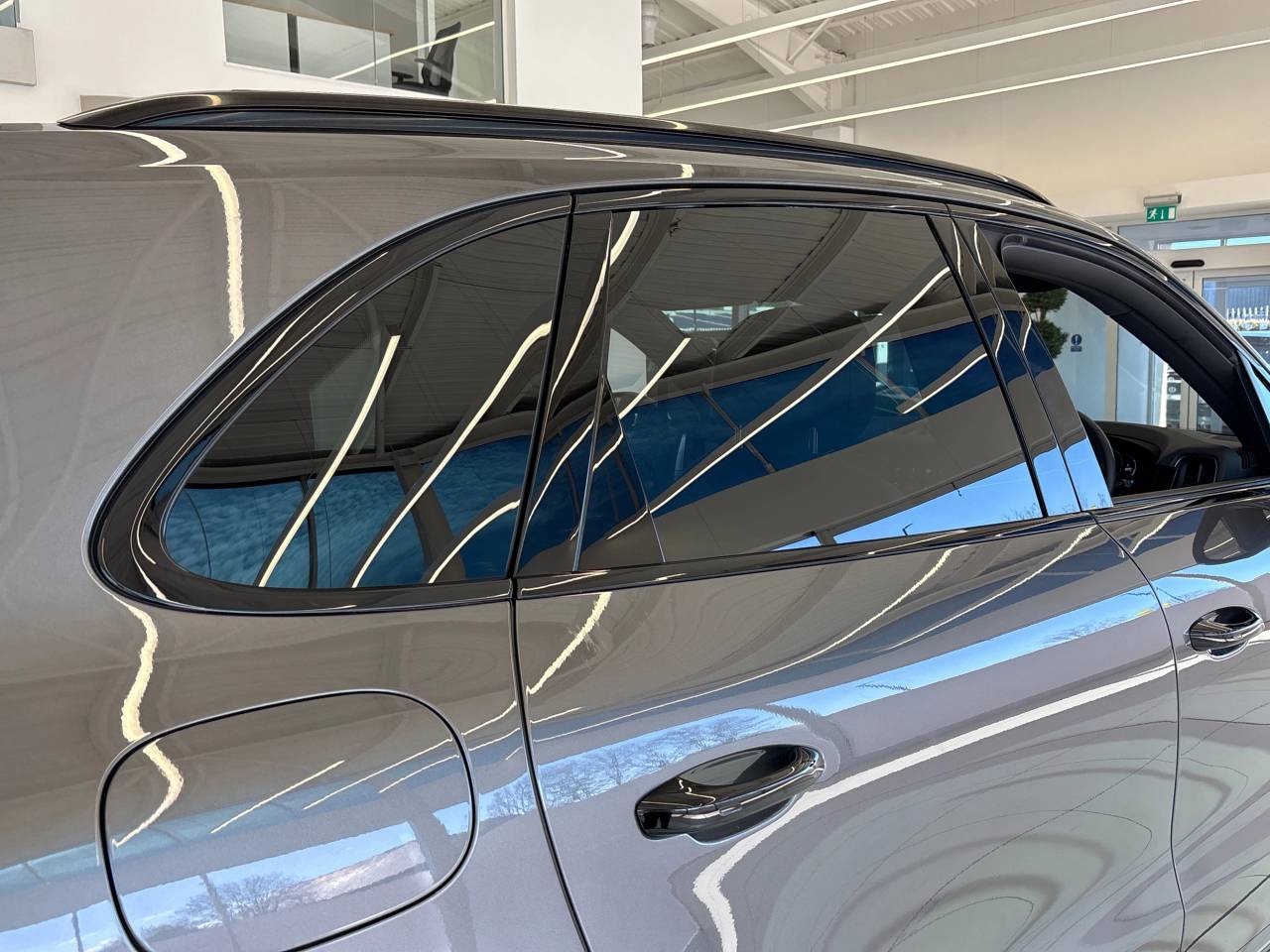 Cayenne V6 (16) image 15