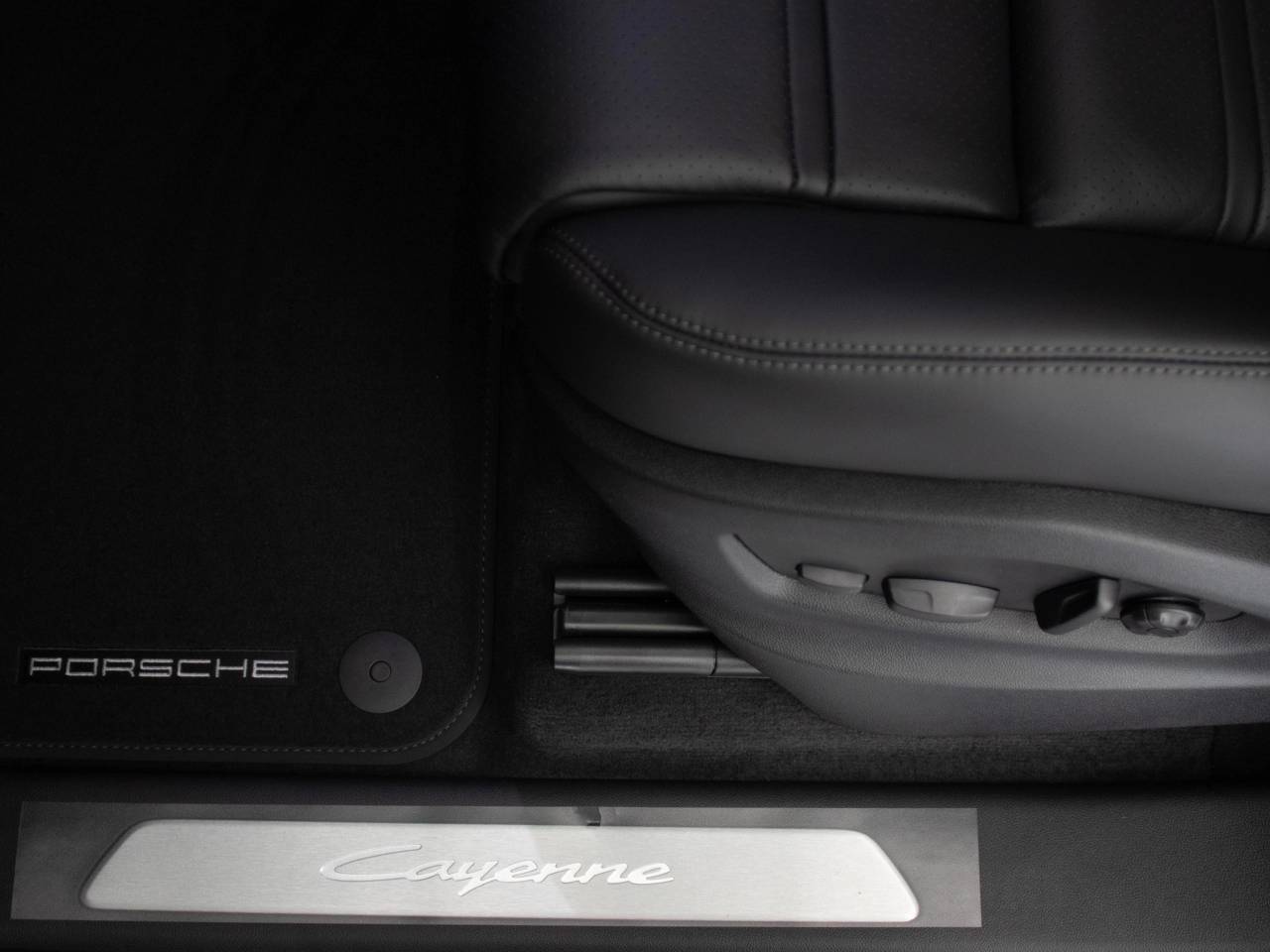 Cayenne V6 (19) image 57