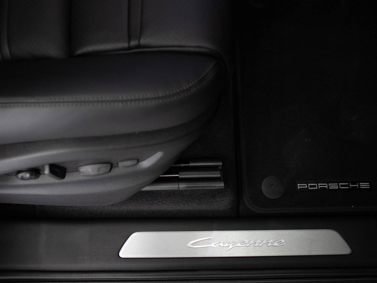 Cayenne V6 (19) image 35