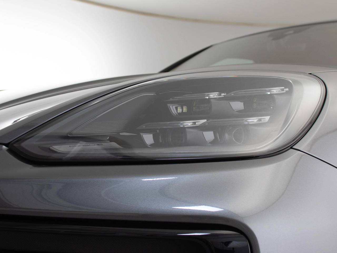 Cayenne V6 (19) image 18