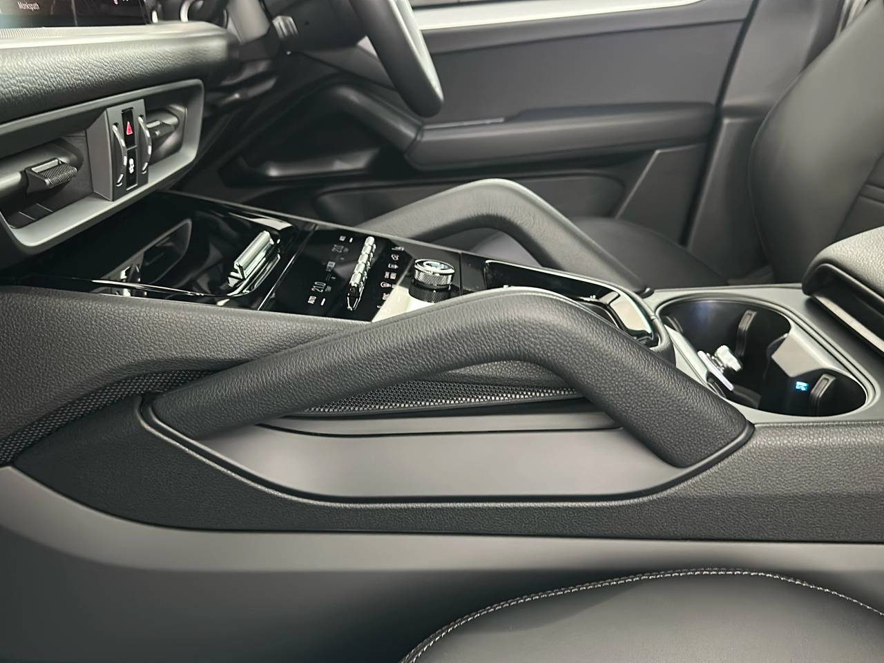 Cayenne V6 (88) image 11