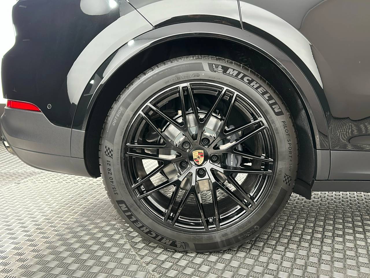 Cayenne V6 (88) image 06