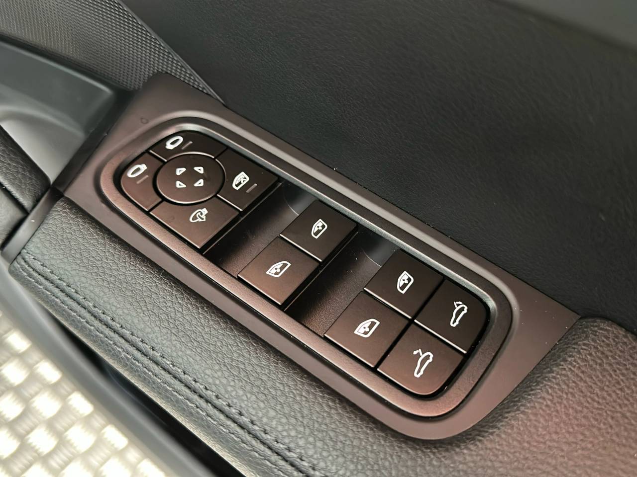 Cayenne V6 (88) image 29