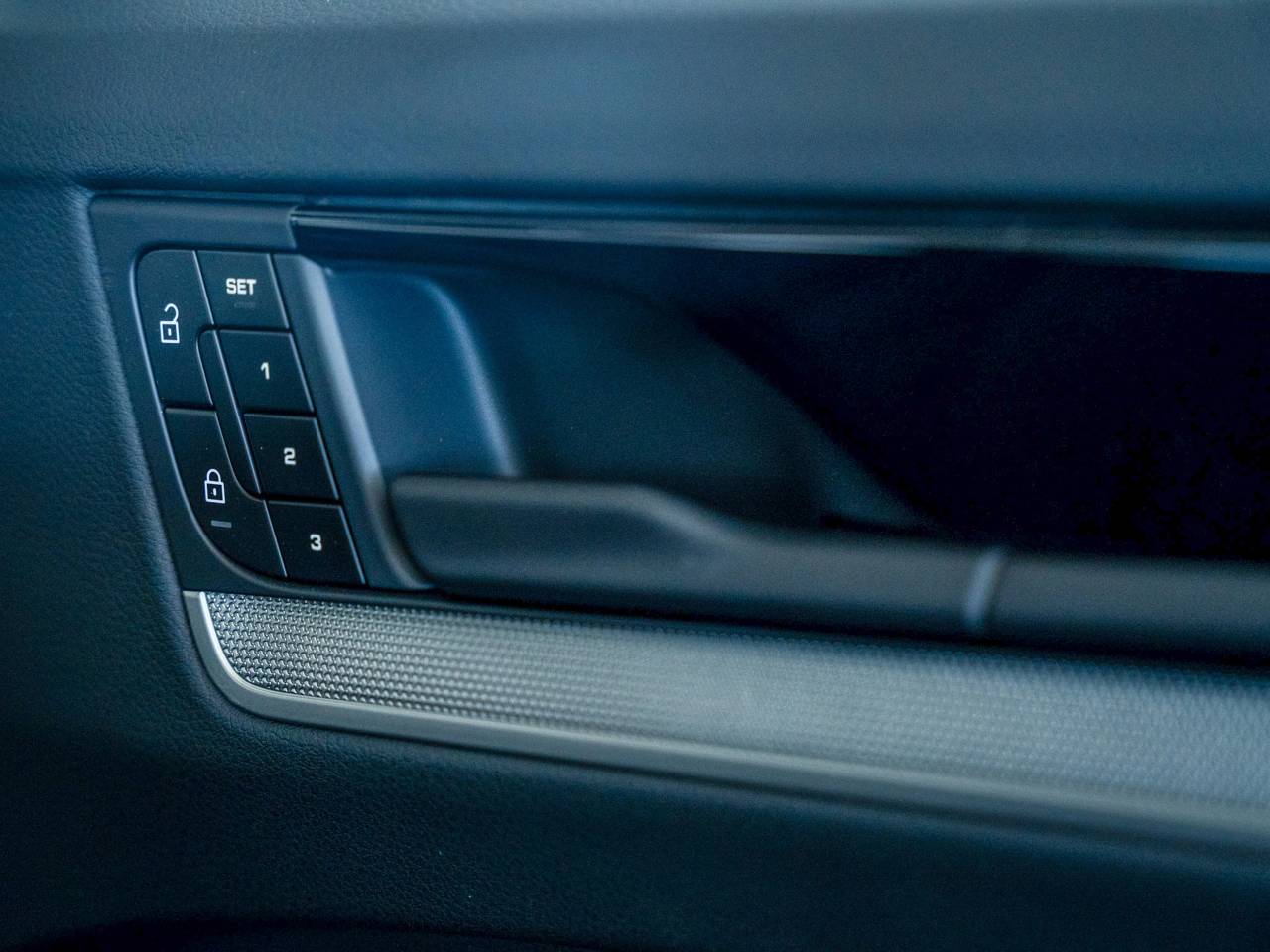 Cayenne V6 (12) image 17