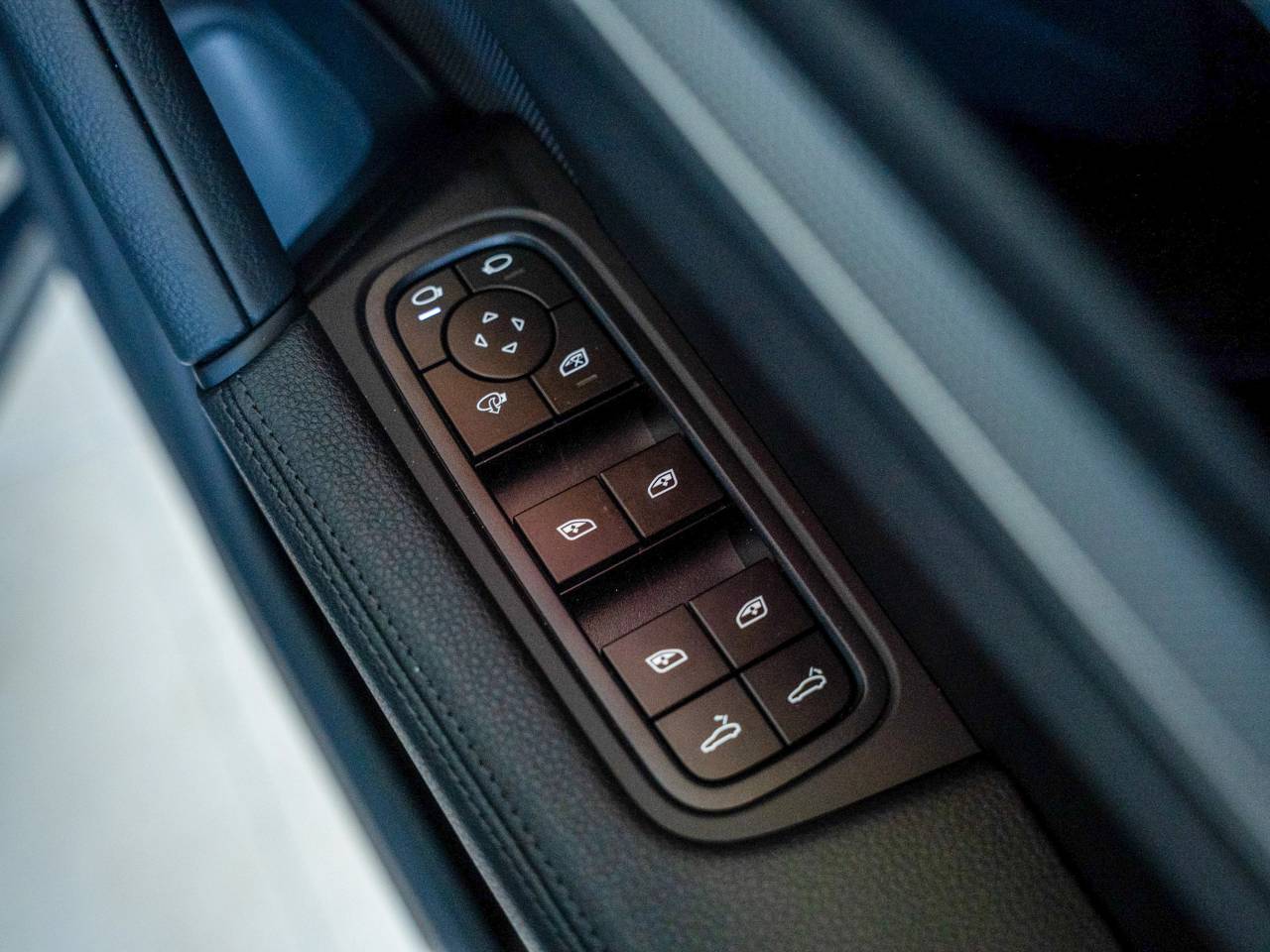 Cayenne V6 (12) image 18