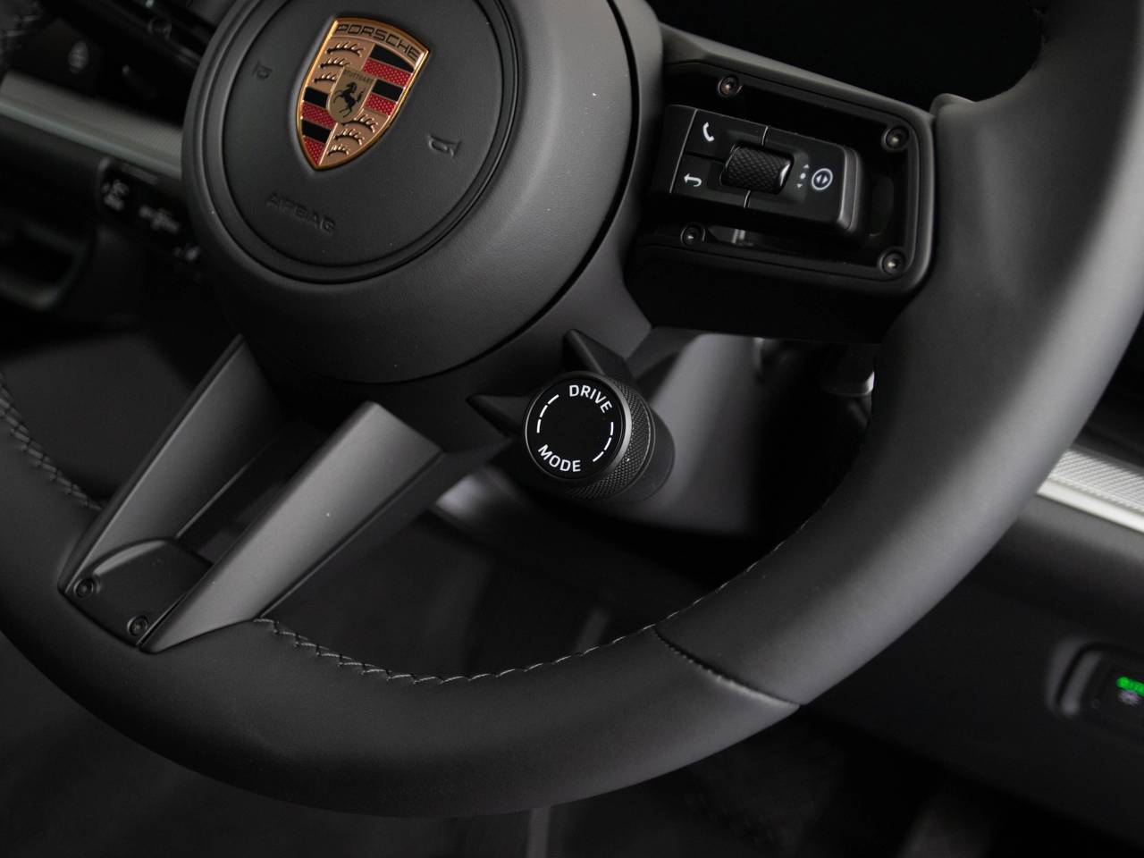 Cayenne V6 (14) image 60