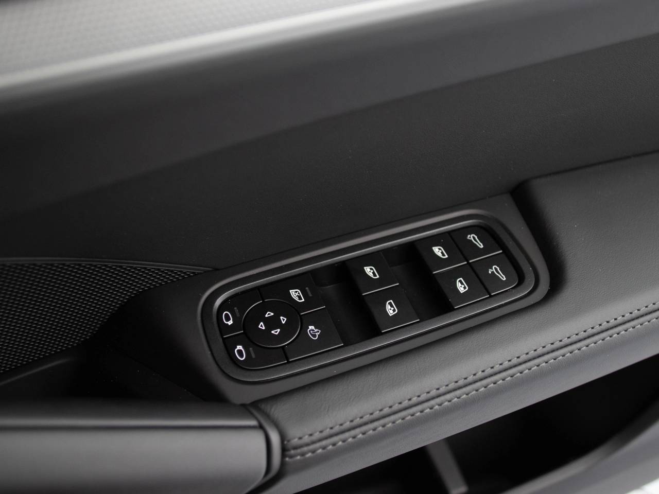 Cayenne V6 (14) image 62