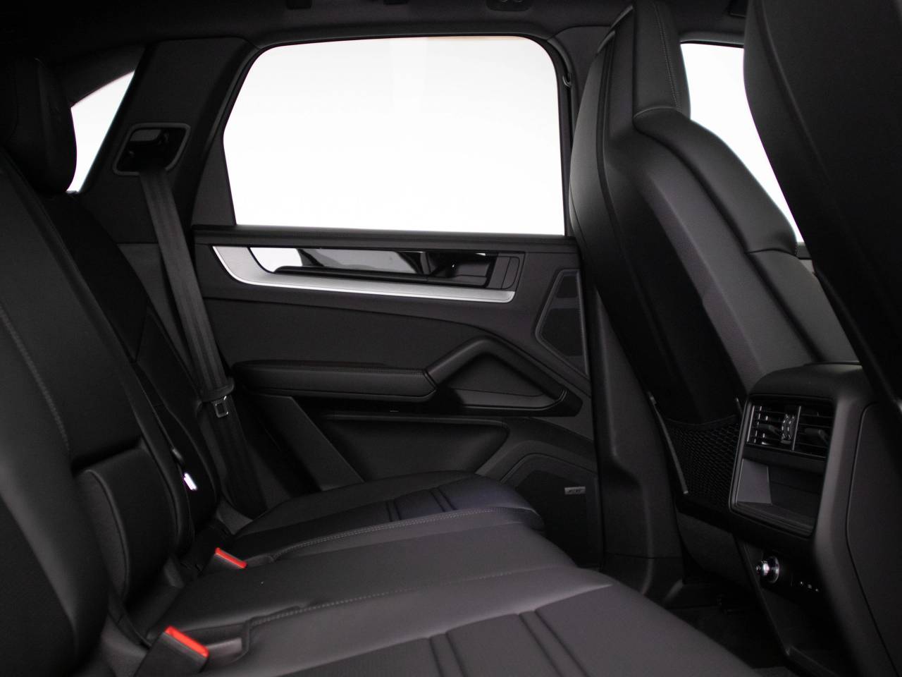 Cayenne V6 (14) image 29