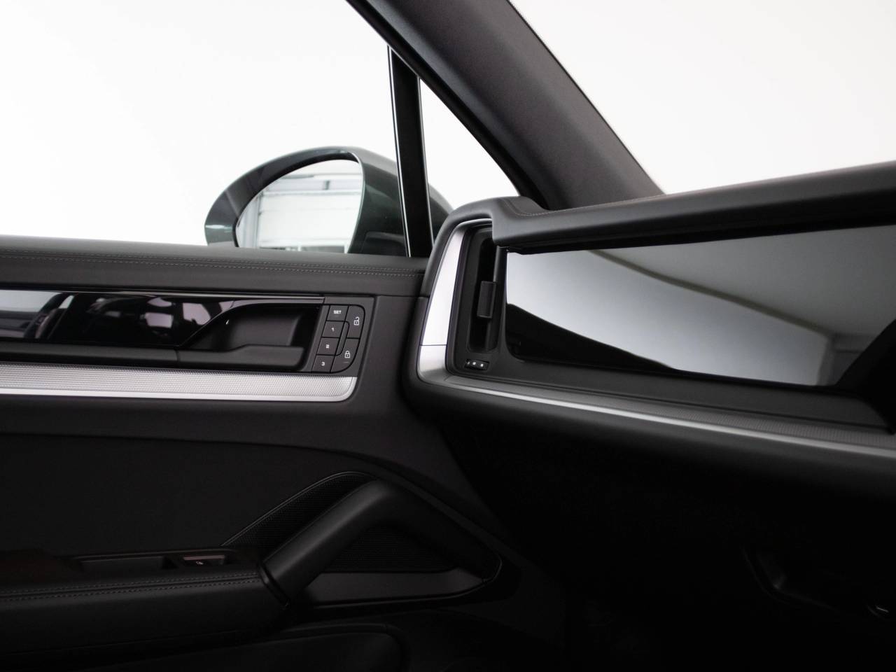 Cayenne V6 (14) image 41