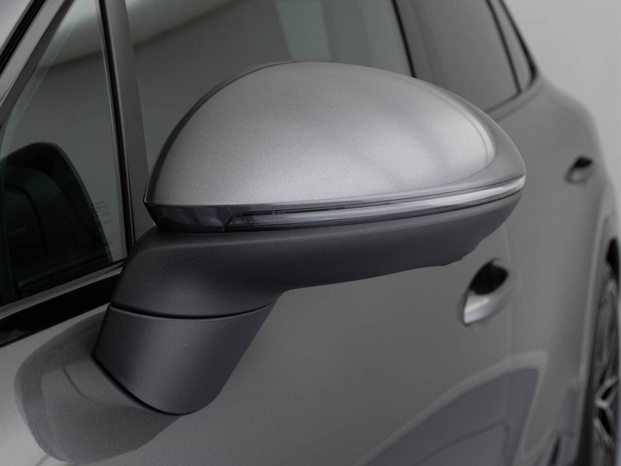 Cayenne V6 (14) image 22