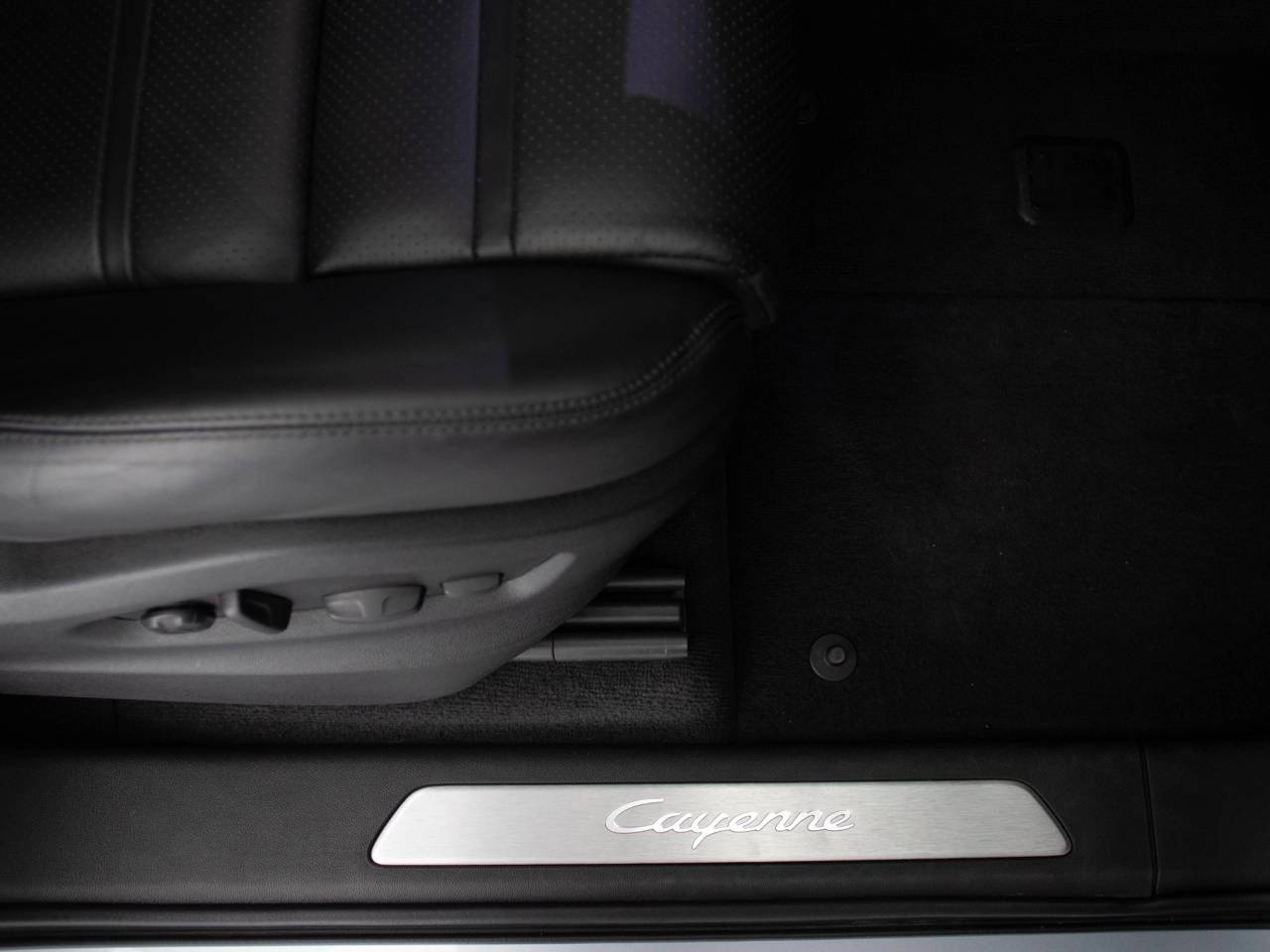 Cayenne V6 (15) image 44