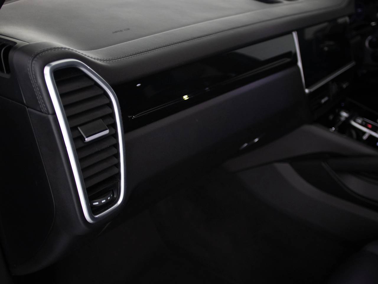 Cayenne V6 (15) image 25