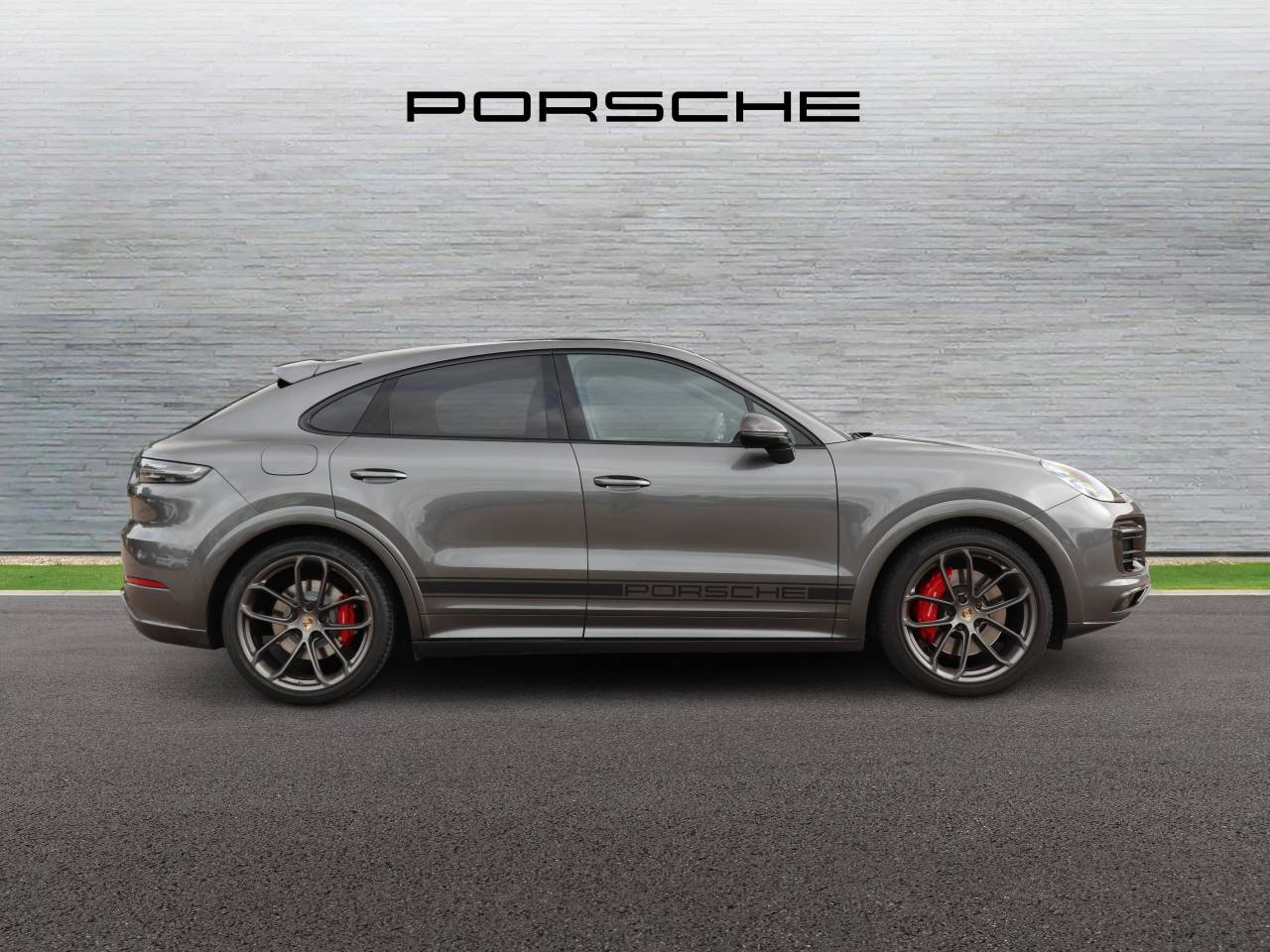 Cayenne GTS TIPTRONIC (14) image 02