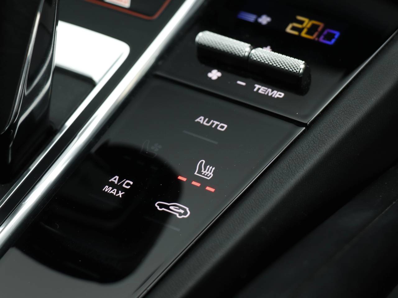 Cayenne GTS TIPTRONIC (14) image 21