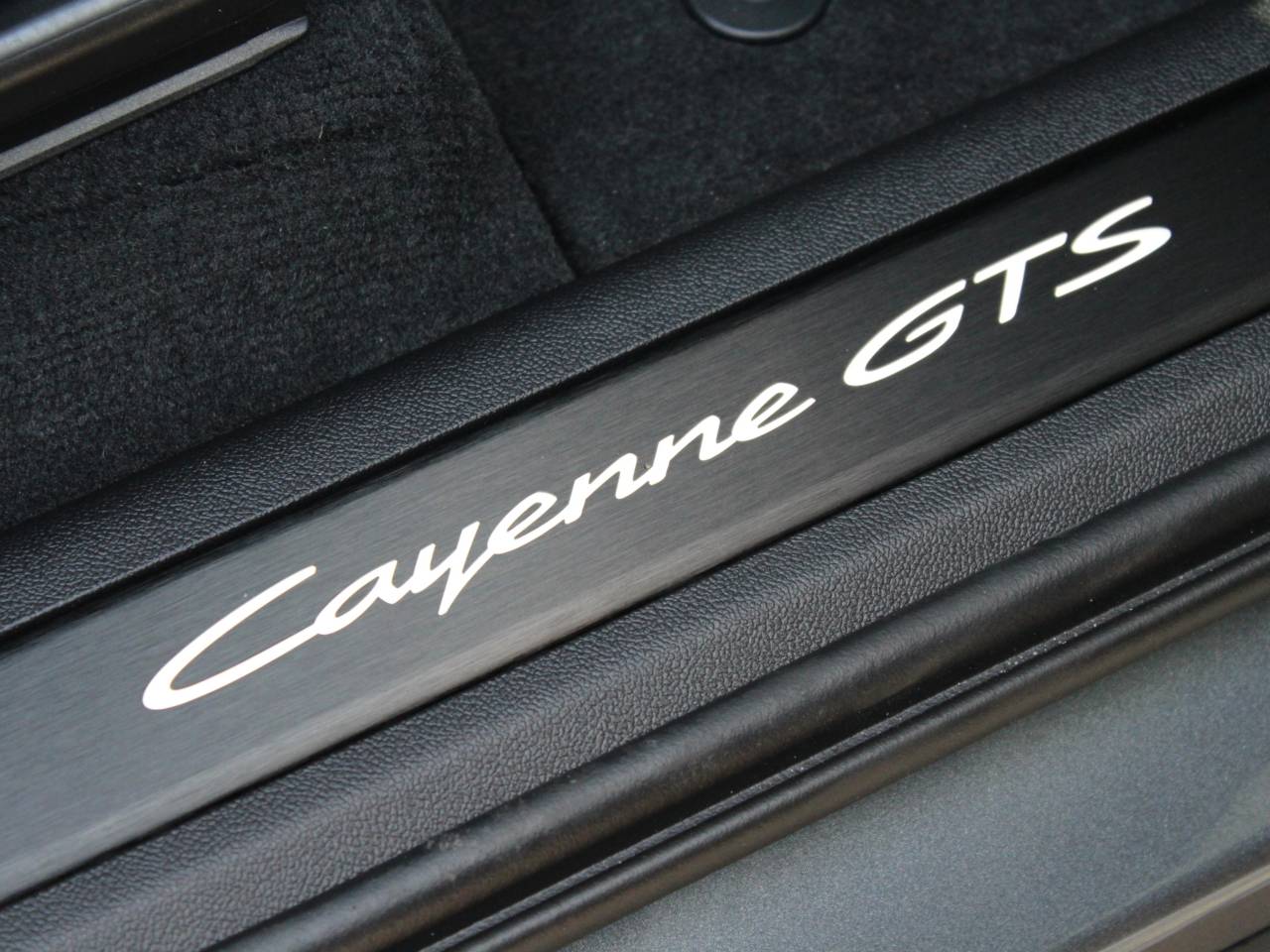 Cayenne (9) image 27