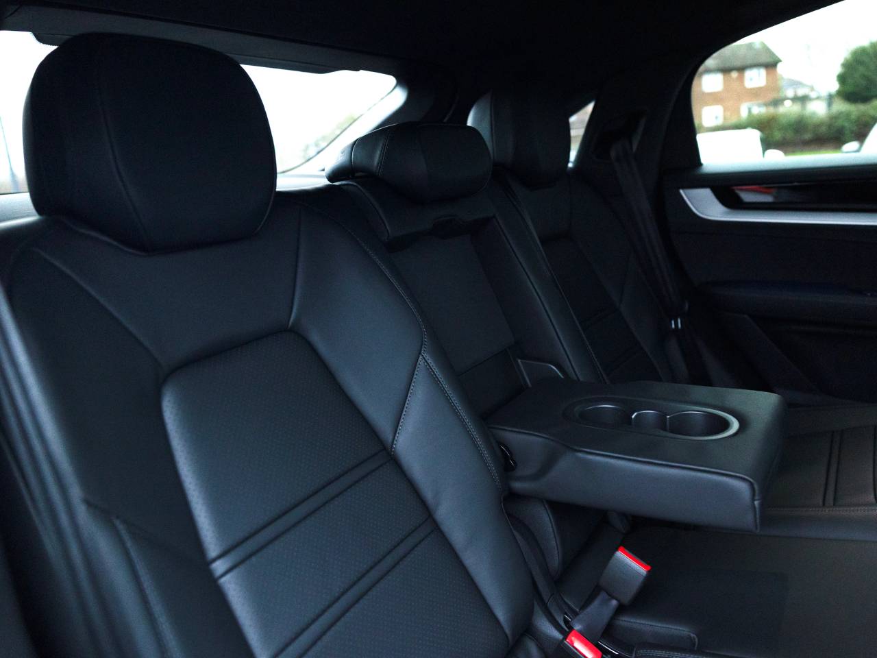 Cayenne (58) image 82