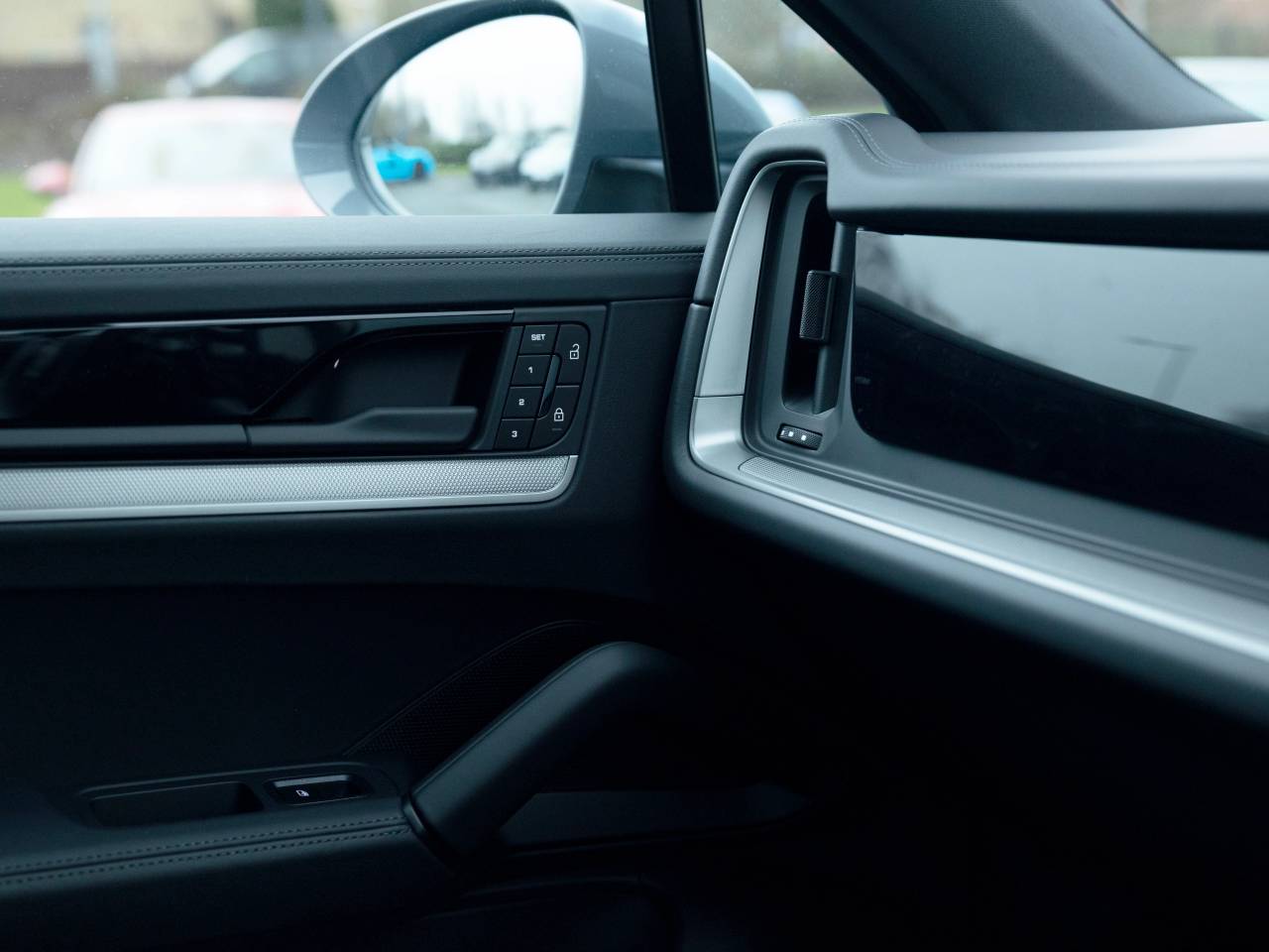 Cayenne (58) image 80