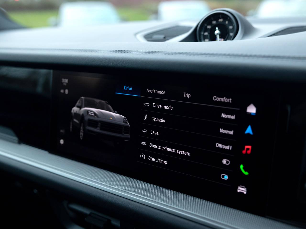 Cayenne (58) image 58