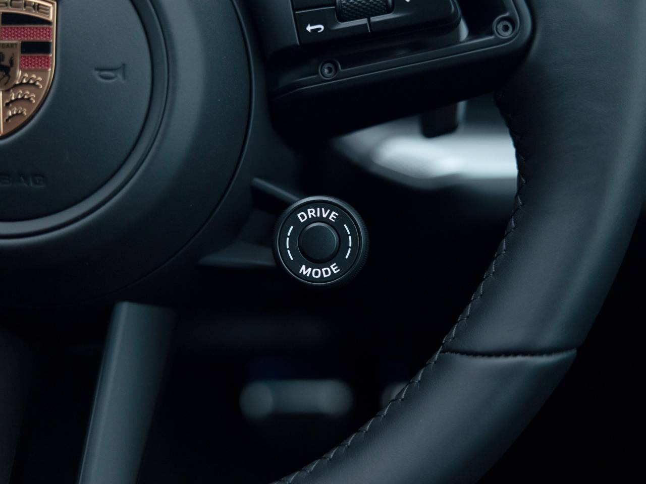 Cayenne (58) image 53