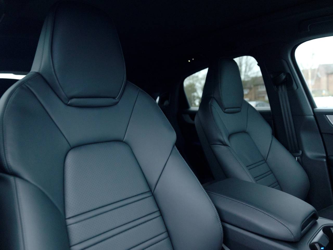 Cayenne (58) image 05