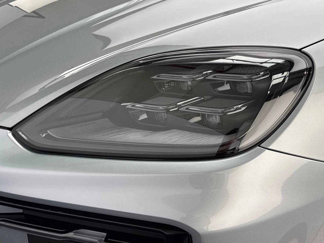 Cayenne V6 (93) image 12