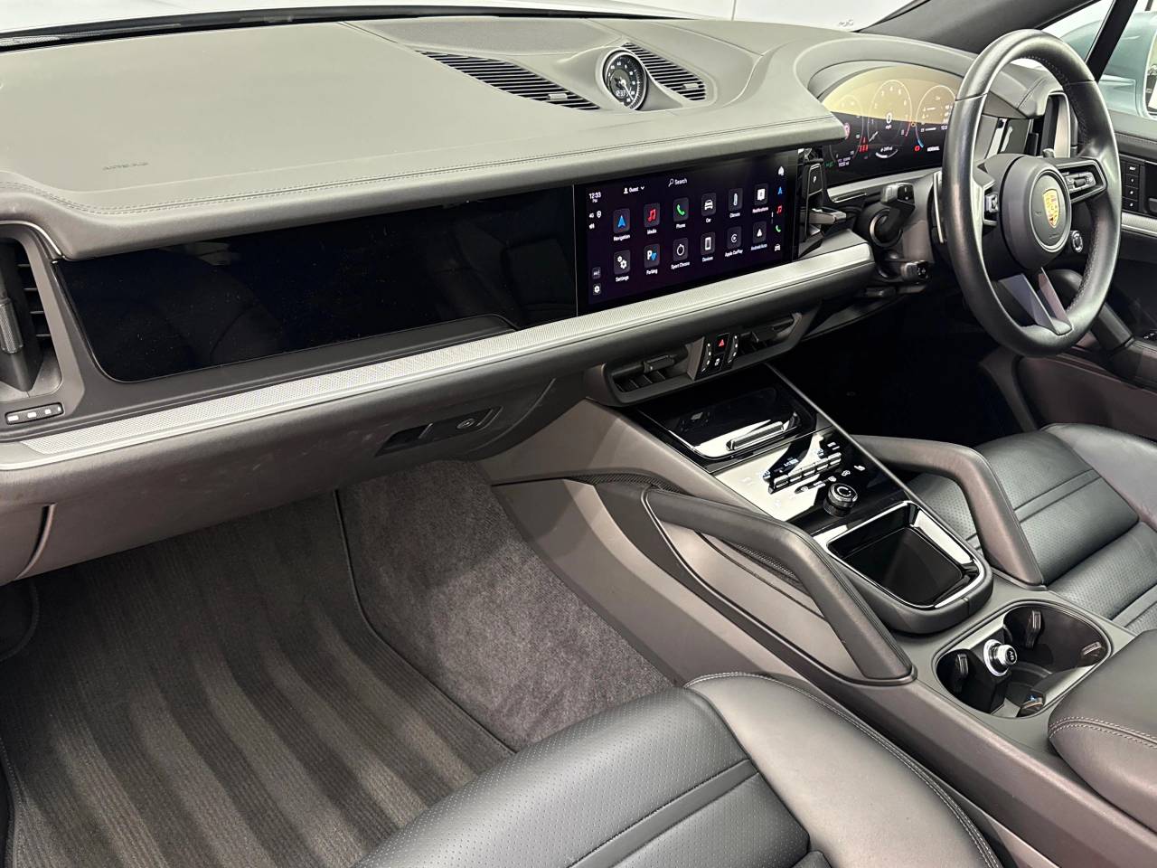Cayenne V6 (93) image 30