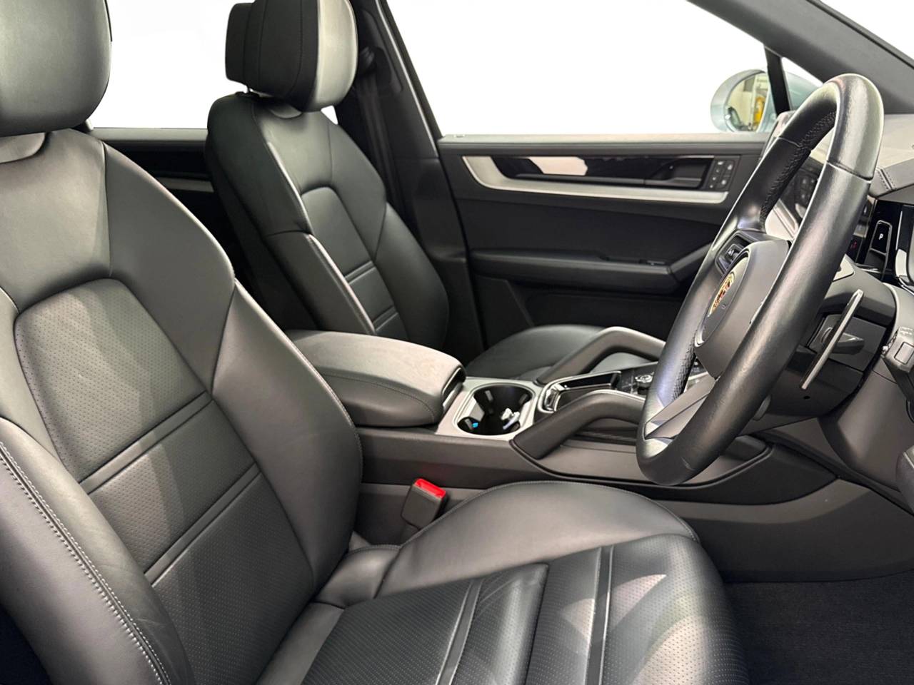 Cayenne V6 (93) image 05
