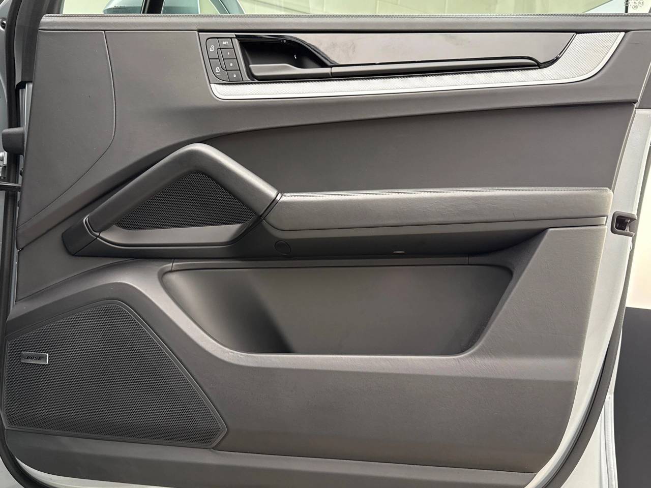 Cayenne V6 (93) image 19