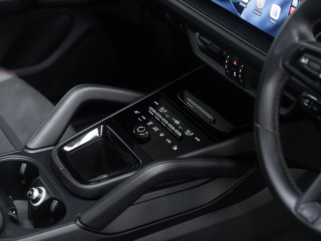 Cayenne GTS image 25
